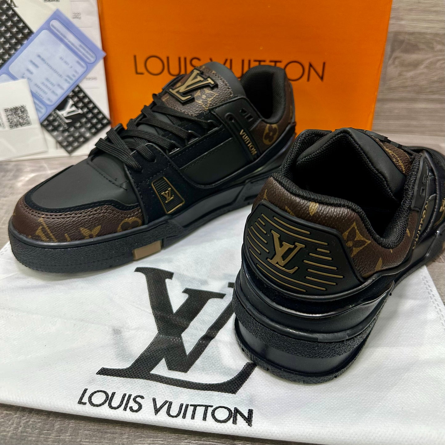 Louis Vuitton Trainer Black Brown LV3 NO