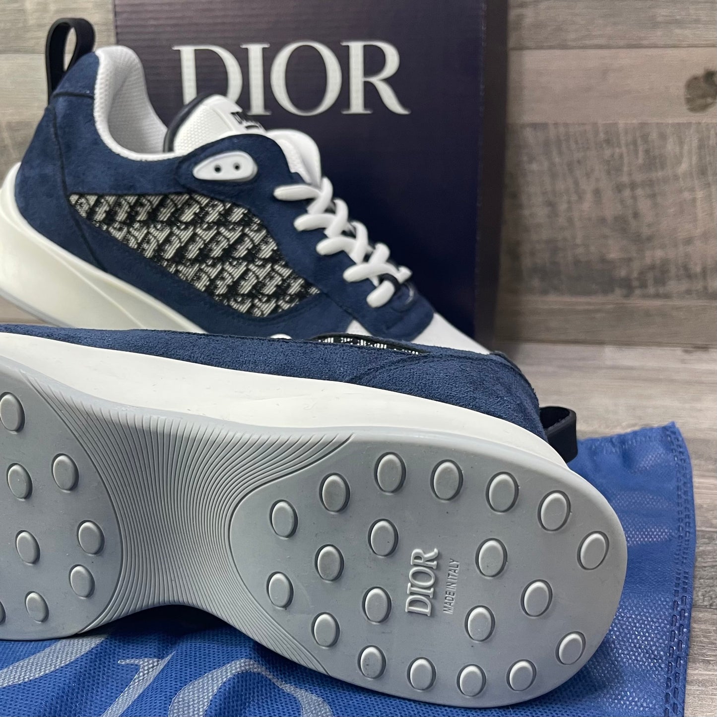 Dior B25 Runner Sneaker Navy Blue - White 1