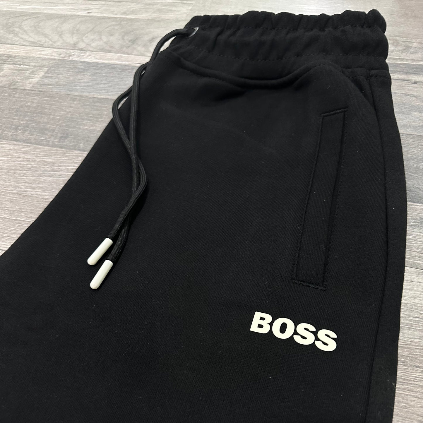 Boss Classic Black Set 4