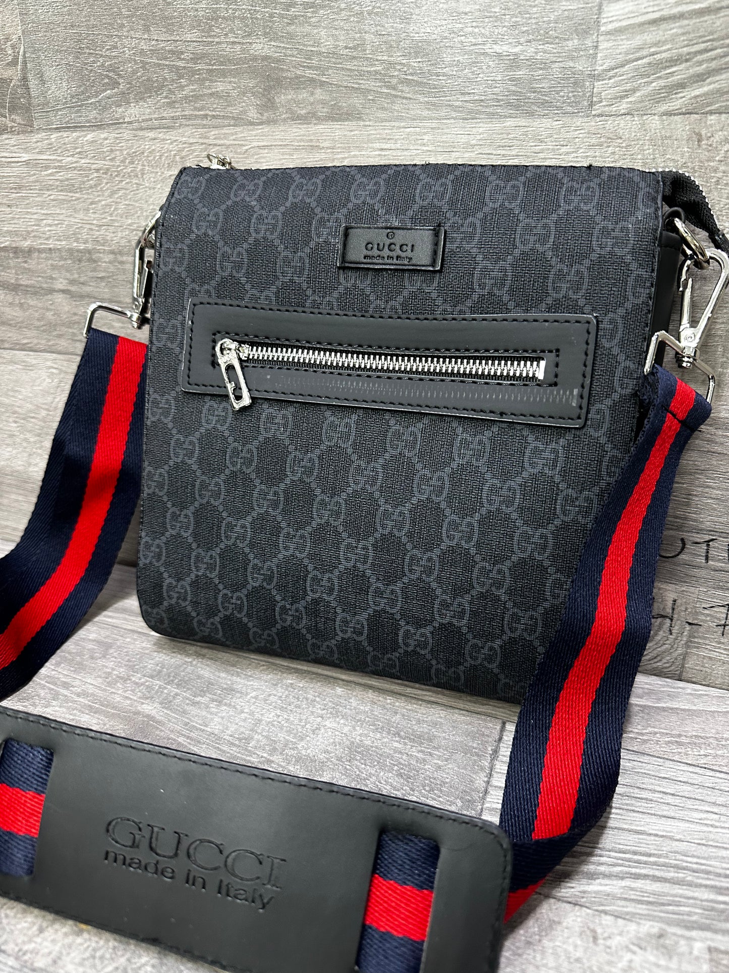 Gucci GG Messenger Grey