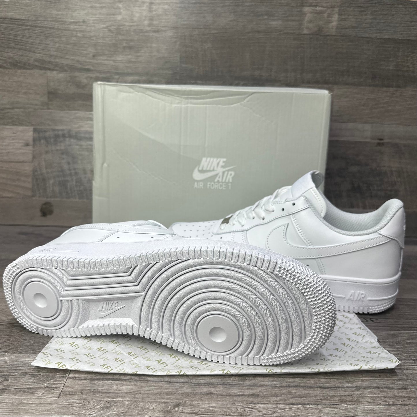 Nike Air Force 1 07” White