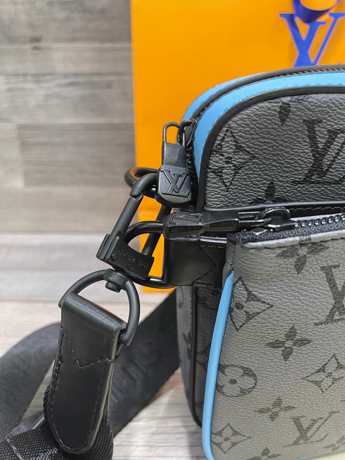 Louis Vuitton Trio Messenger Eclipse