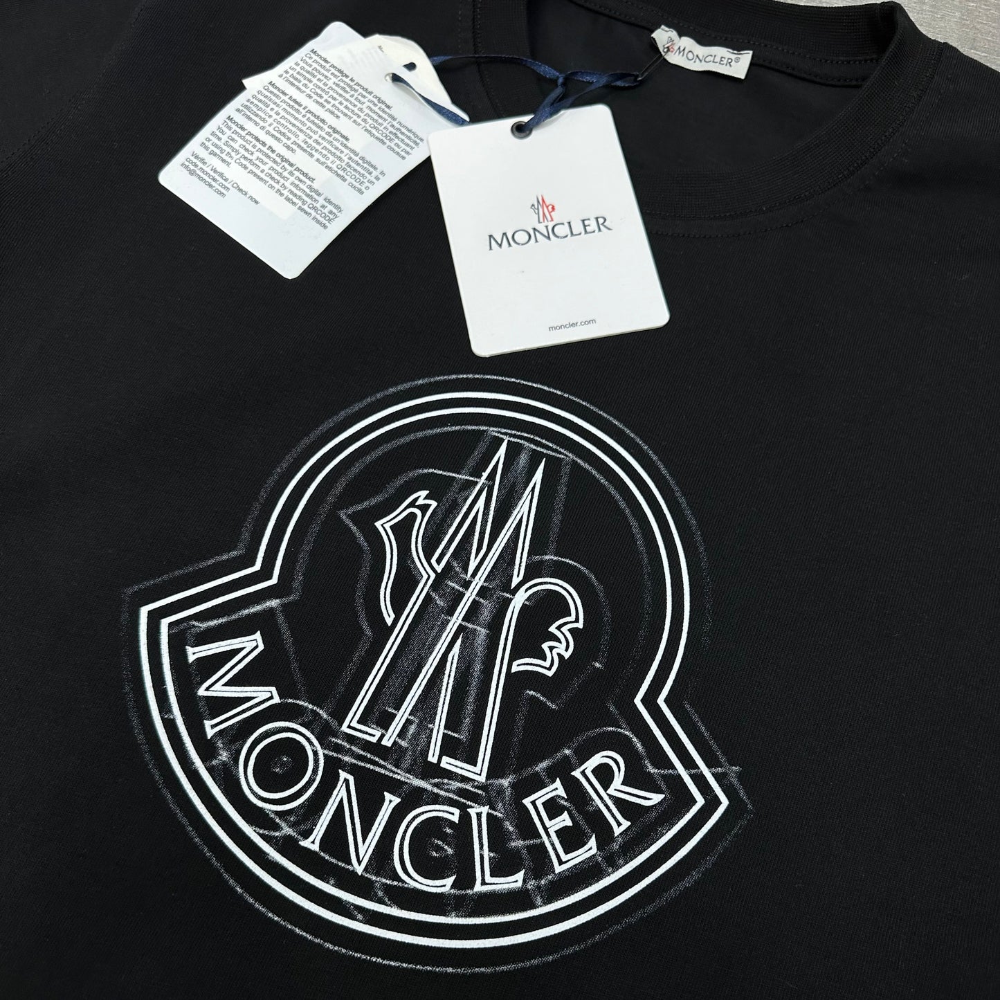 Moncler Black T-shirt Hologram