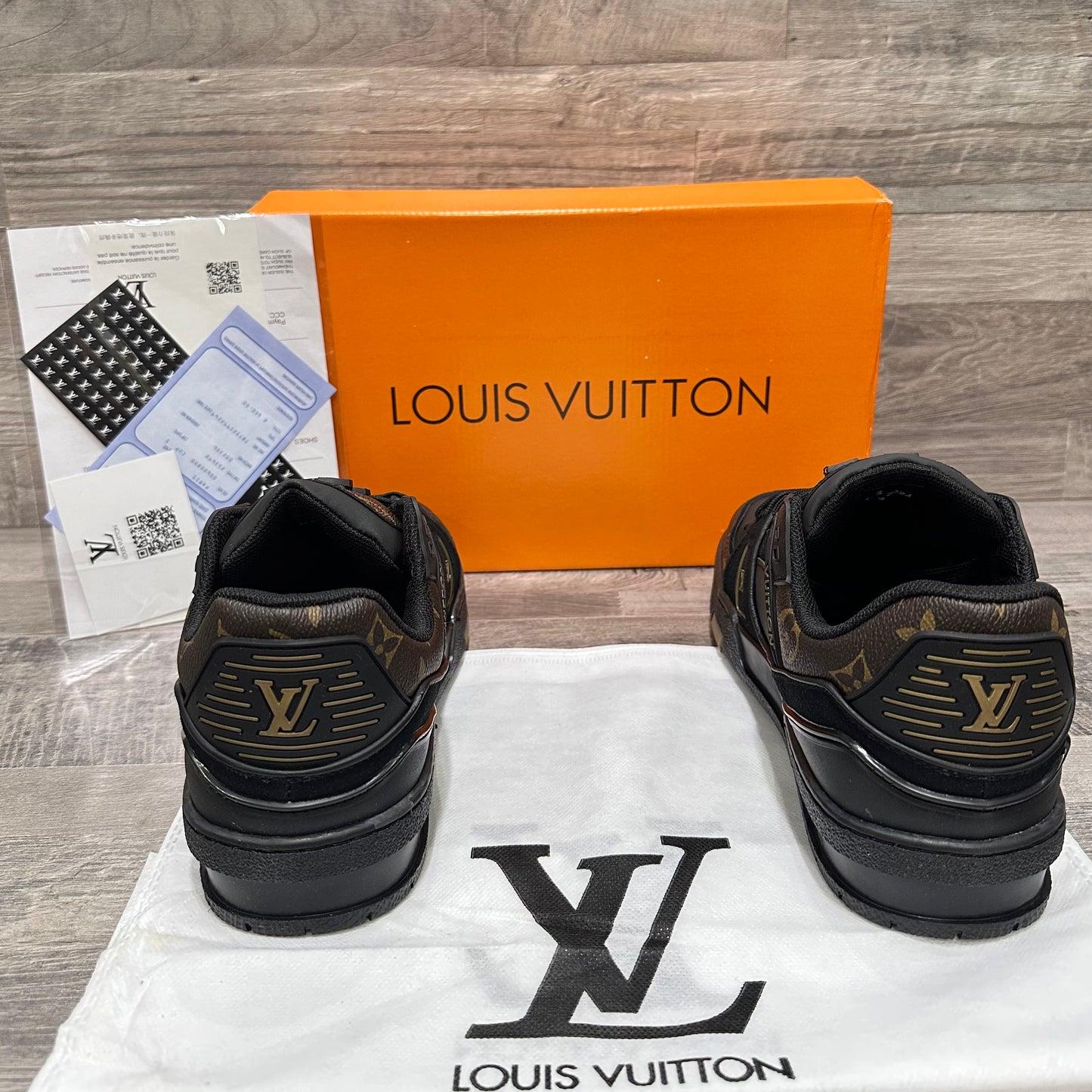 Louis Vuitton Trainer Black Brown LV3 NO