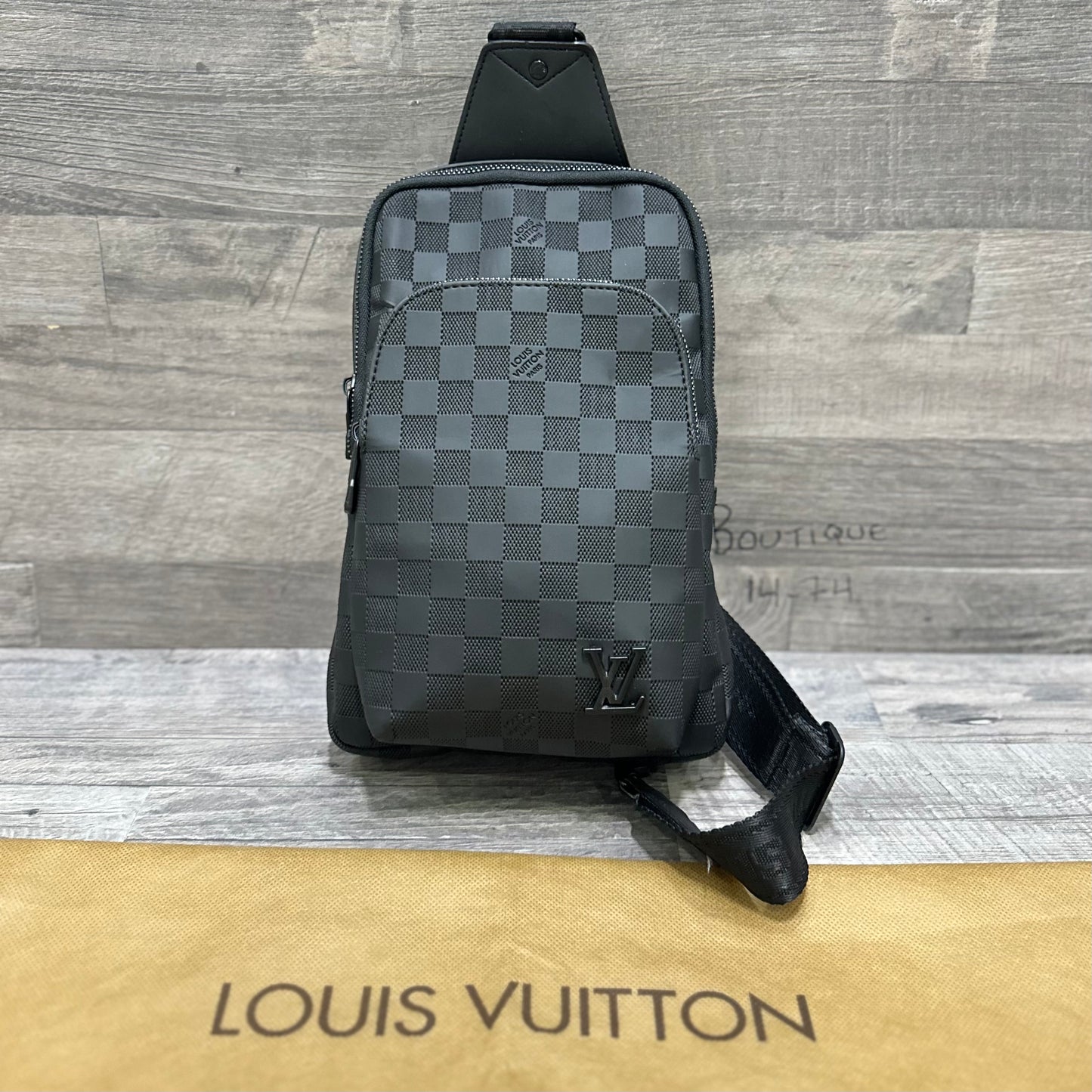 Louis Vuitton Crossbody Code D1