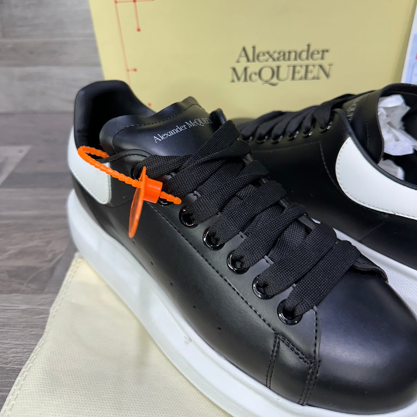 Alexander McQueen Sneakers Code NO 4