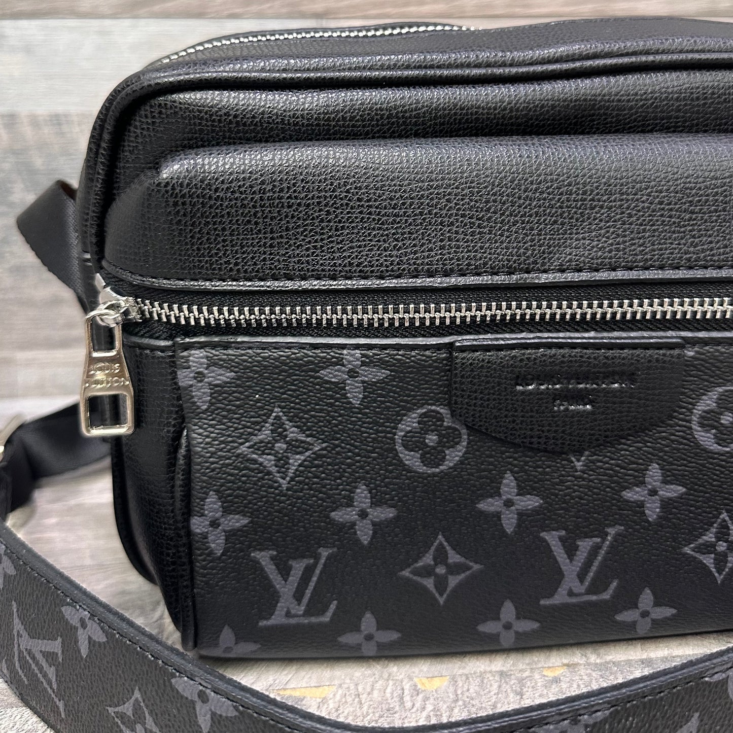 Louis Vuitton Outdoor Messenger mens bags
