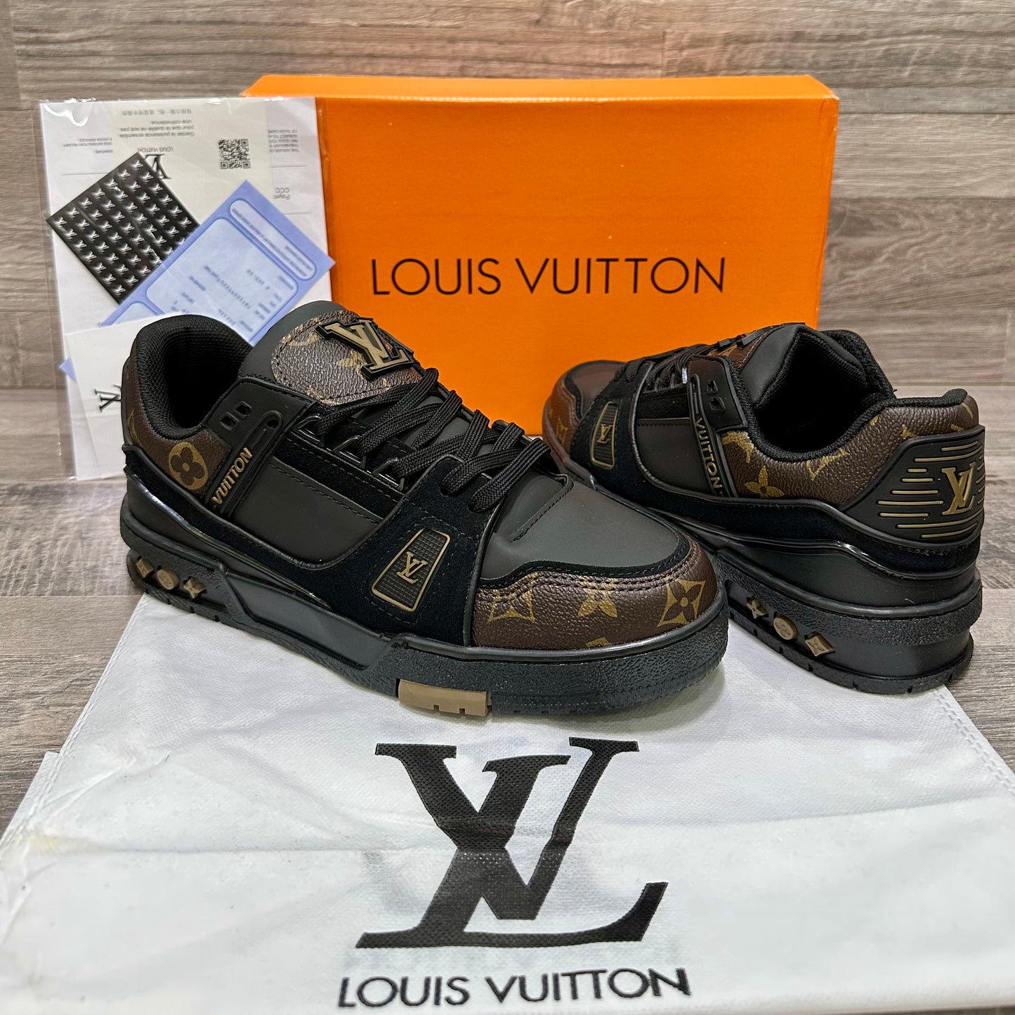 Louis Vuitton Trainer Black Brown LV3 NO